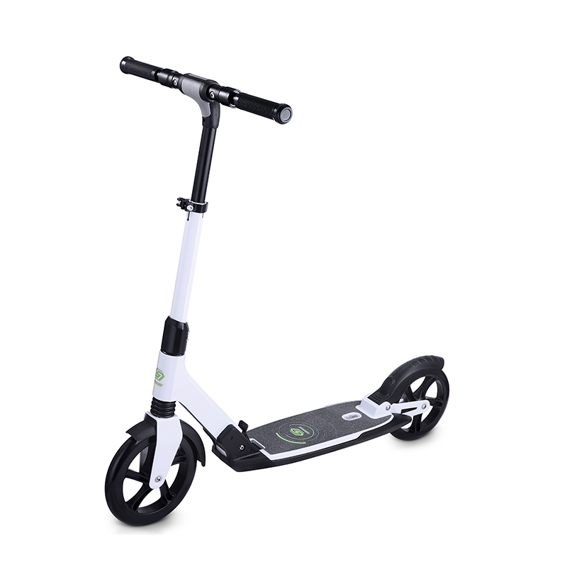 FOLDABLE ALUMINUM AND STEEL ADULT SCOOTER 